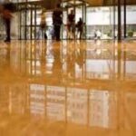timber floor sanding and polishing como